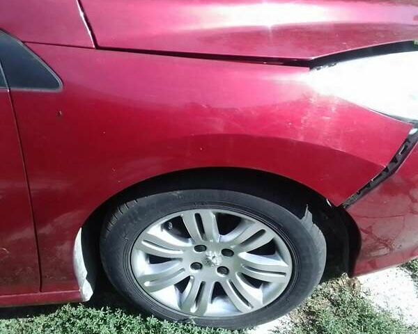 Красный Пежо 308, объемом двигателя 1.6 л и пробегом 170 тыс. км за 3000 $, фото 5 на Automoto.ua