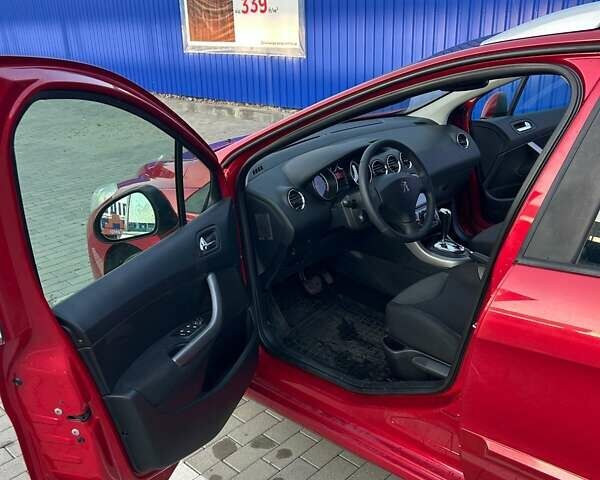 Красный Пежо 308, объемом двигателя 1.6 л и пробегом 207 тыс. км за 6850 $, фото 4 на Automoto.ua