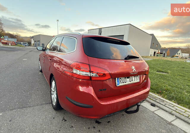 Червоний Пежо 308, об'ємом двигуна 1.56 л та пробігом 205 тис. км за 10000 $, фото 9 на Automoto.ua