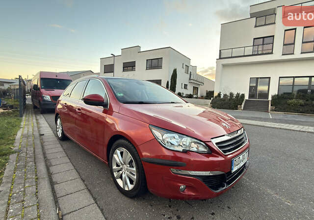 Червоний Пежо 308, об'ємом двигуна 1.56 л та пробігом 205 тис. км за 10000 $, фото 6 на Automoto.ua