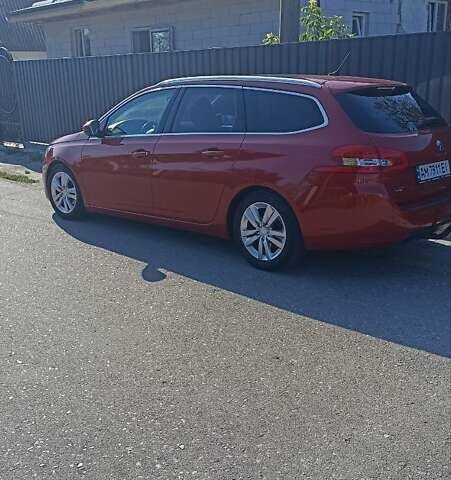 Красный Пежо 308, объемом двигателя 1.56 л и пробегом 245 тыс. км за 8400 $, фото 1 на Automoto.ua