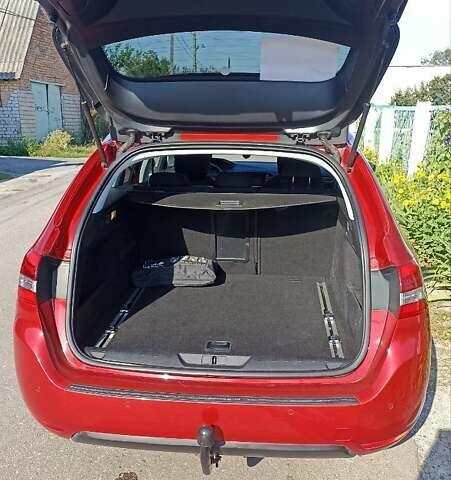 Красный Пежо 308, объемом двигателя 1.56 л и пробегом 245 тыс. км за 8400 $, фото 10 на Automoto.ua