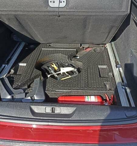 Красный Пежо 308, объемом двигателя 1.56 л и пробегом 245 тыс. км за 8400 $, фото 9 на Automoto.ua