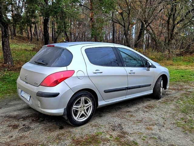 Пежо 308, объемом двигателя 1.6 л и пробегом 212 тыс. км за 4399 $, фото 3 на Automoto.ua
