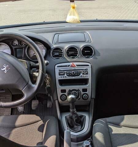 Пежо 308, объемом двигателя 0 л и пробегом 165 тыс. км за 4900 $, фото 11 на Automoto.ua