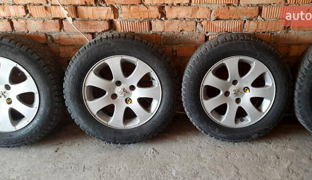 Пежо 308, объемом двигателя 1.6 л и пробегом 172 тыс. км за 5800 $, фото 8 на Automoto.ua