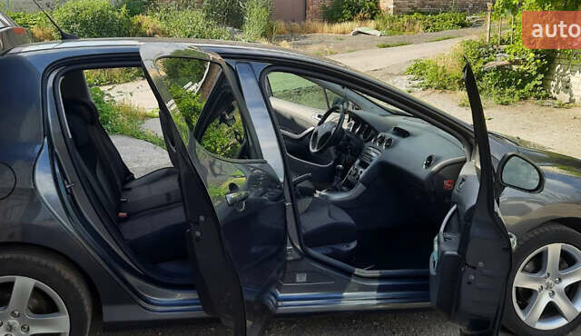 Пежо 308, объемом двигателя 1.6 л и пробегом 172 тыс. км за 5800 $, фото 4 на Automoto.ua