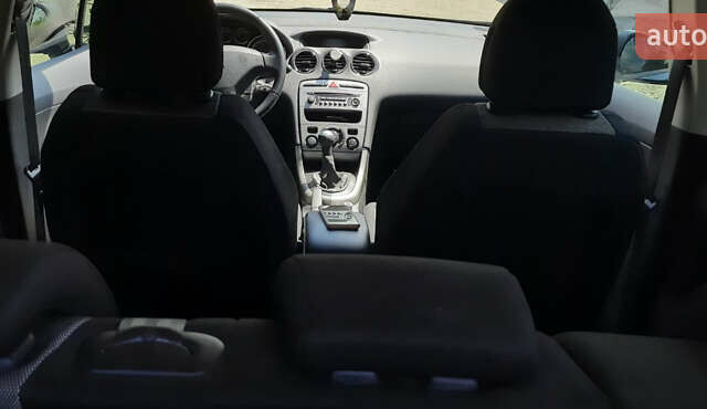 Пежо 308, объемом двигателя 1.6 л и пробегом 172 тыс. км за 5800 $, фото 7 на Automoto.ua