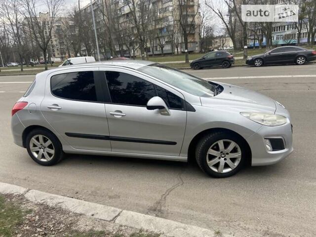 Пежо 308, объемом двигателя 1.6 л и пробегом 250 тыс. км за 5400 $, фото 3 на Automoto.ua