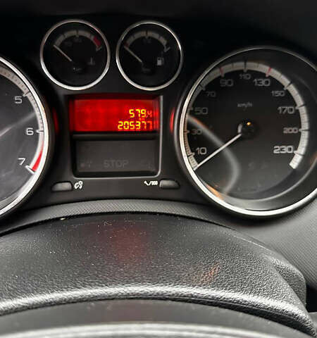 Пежо 308, объемом двигателя 1.6 л и пробегом 205 тыс. км за 5000 $, фото 7 на Automoto.ua