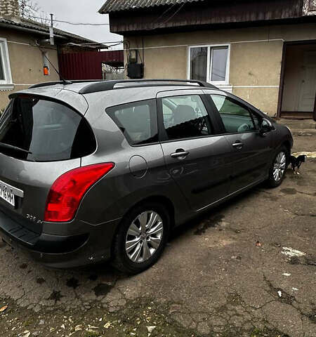Пежо 308, объемом двигателя 1.6 л и пробегом 205 тыс. км за 5000 $, фото 3 на Automoto.ua