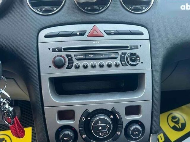 Пежо 308, объемом двигателя 1.6 л и пробегом 265 тыс. км за 6700 $, фото 12 на Automoto.ua