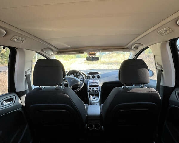 Пежо 308, объемом двигателя 1.6 л и пробегом 260 тыс. км за 4400 $, фото 3 на Automoto.ua