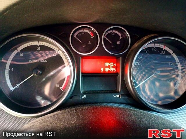 Пежо 308, объемом двигателя 1.6 л и пробегом 318 тыс. км за 4900 $, фото 5 на Automoto.ua