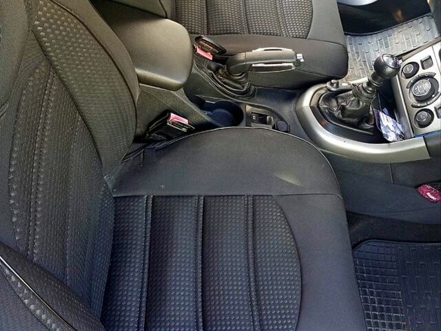 Пежо 308, объемом двигателя 1.6 л и пробегом 318 тыс. км за 4900 $, фото 3 на Automoto.ua