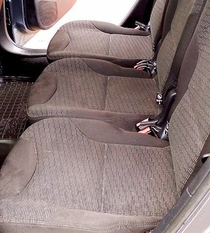 Пежо 308, объемом двигателя 1.6 л и пробегом 194 тыс. км за 4300 $, фото 8 на Automoto.ua