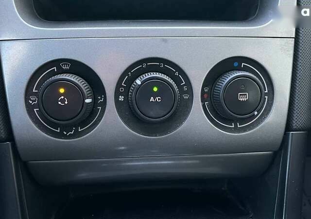 Пежо 308, объемом двигателя 1.6 л и пробегом 224 тыс. км за 6299 $, фото 18 на Automoto.ua