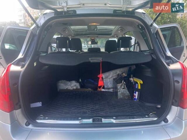 Пежо 308, объемом двигателя 1.6 л и пробегом 246 тыс. км за 7000 $, фото 18 на Automoto.ua