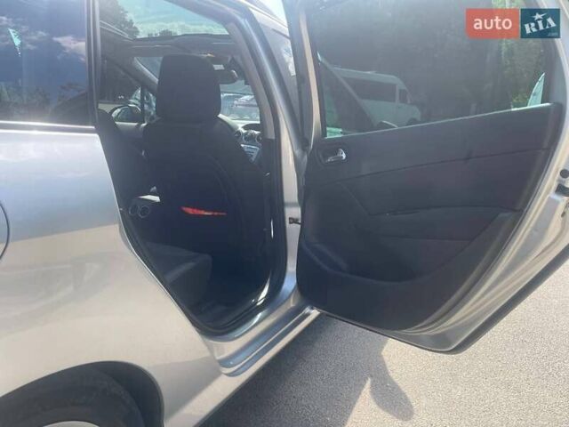 Пежо 308, объемом двигателя 1.6 л и пробегом 246 тыс. км за 7000 $, фото 24 на Automoto.ua