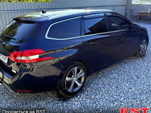 Пежо 308, объемом двигателя 1.6 л и пробегом 260 тыс. км за 9500 $, фото 1 на Automoto.ua