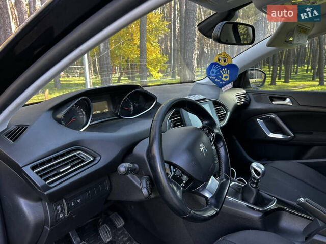 Пежо 308, объемом двигателя 1.56 л и пробегом 250 тыс. км за 6800 $, фото 14 на Automoto.ua
