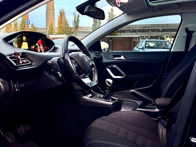 Пежо 308, об'ємом двигуна 1.6 л та пробігом 205 тис. км за 10800 $, фото 9 на Automoto.ua