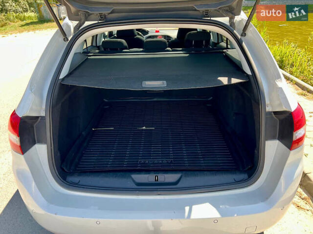 Пежо 308, объемом двигателя 1.6 л и пробегом 198 тыс. км за 8999 $, фото 15 на Automoto.ua