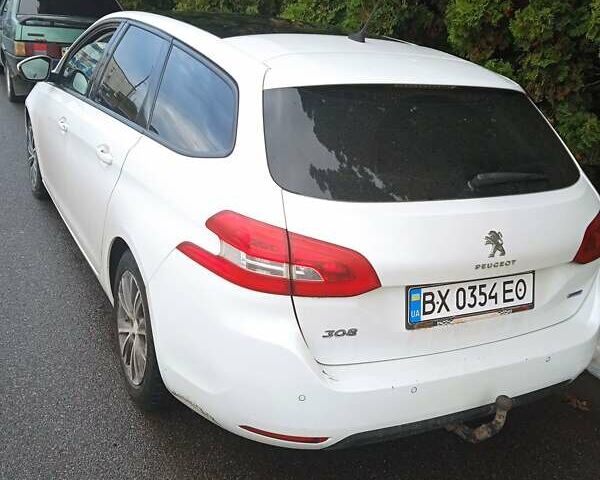 Пежо 308, объемом двигателя 1.6 л и пробегом 245 тыс. км за 9000 $, фото 1 на Automoto.ua
