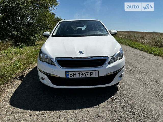 Пежо 308, объемом двигателя 1.6 л и пробегом 209 тыс. км за 9500 $, фото 1 на Automoto.ua