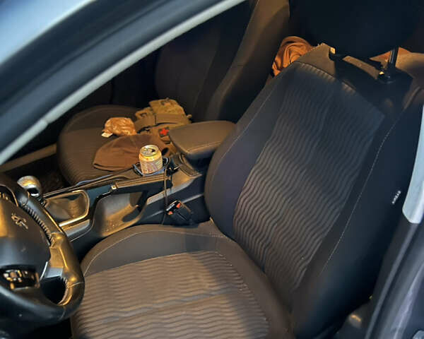 Пежо 308, объемом двигателя 1.56 л и пробегом 232 тыс. км за 9500 $, фото 7 на Automoto.ua