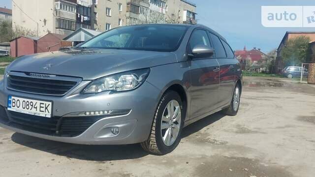 Пежо 308, объемом двигателя 1.56 л и пробегом 262 тыс. км за 9200 $, фото 1 на Automoto.ua