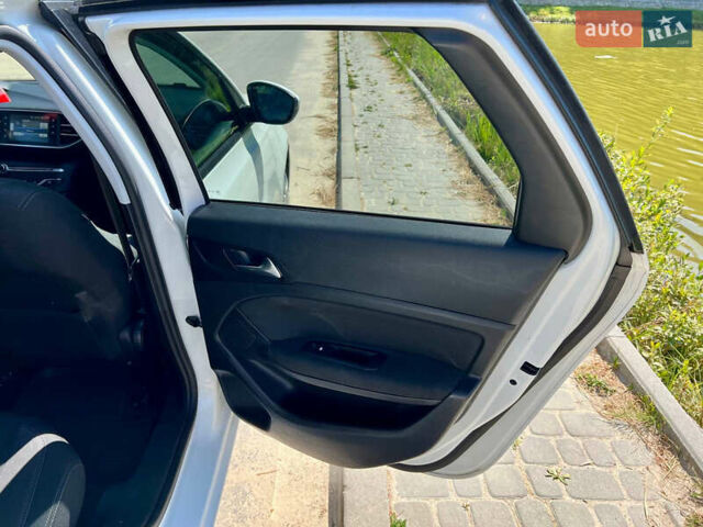 Пежо 308, объемом двигателя 1.6 л и пробегом 198 тыс. км за 8999 $, фото 13 на Automoto.ua