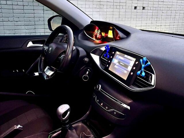 Пежо 308, об'ємом двигуна 1.6 л та пробігом 205 тис. км за 10800 $, фото 11 на Automoto.ua