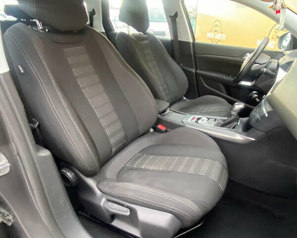 Пежо 308, объемом двигателя 1.6 л и пробегом 190 тыс. км за 11200 $, фото 18 на Automoto.ua