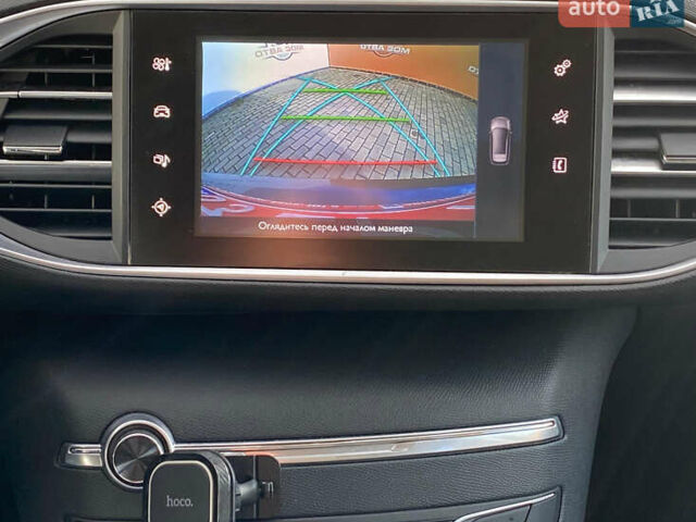 Пежо 308 2016 в Ровно на Automoto.ua Пежо 308, объемом двигателя 1.6 л и пробегом 190 тыс. км за 11200 $, фото 14 на Automoto.ua
