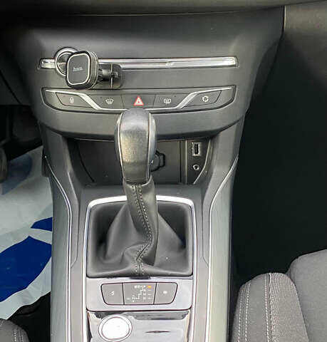 Пежо 308, объемом двигателя 1.6 л и пробегом 190 тыс. км за 11200 $, фото 14 на Automoto.ua
