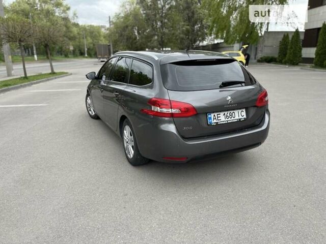 Пежо 308, объемом двигателя 1.6 л и пробегом 191 тыс. км за 11500 $, фото 6 на Automoto.ua