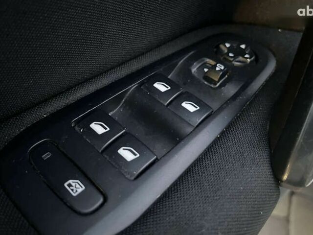 Пежо 308, об'ємом двигуна 1.6 л та пробігом 357 тис. км за 9150 $, фото 11 на Automoto.ua