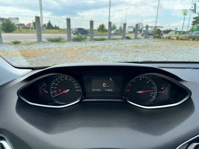 Пежо 308, объемом двигателя 1.6 л и пробегом 221 тыс. км за 10450 $, фото 13 на Automoto.ua