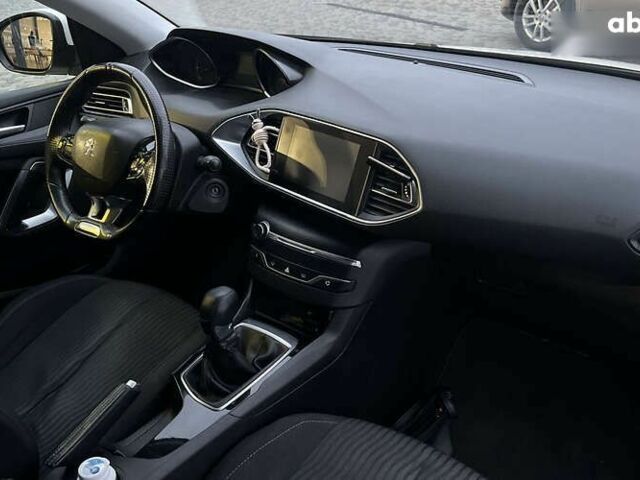 Пежо 308 2016 в Мукачево на Automoto.ua Пежо 308, объемом двигателя 1.6 л и пробегом 357 тыс. км за 9200 $, фото 25 на Automoto.ua