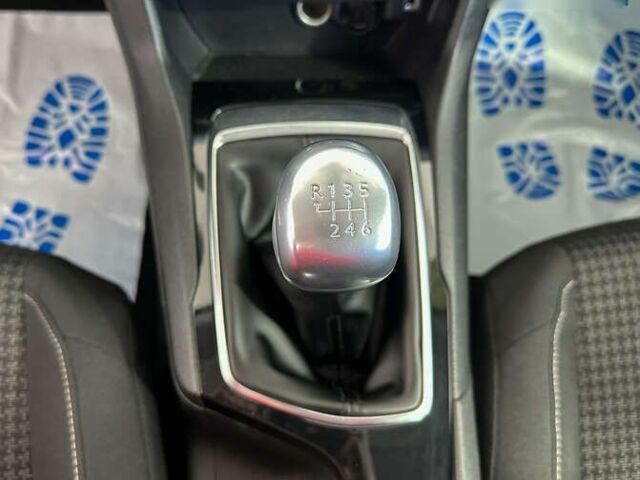 Пежо 308, объемом двигателя 0 л и пробегом 175 тыс. км за 11950 $, фото 18 на Automoto.ua