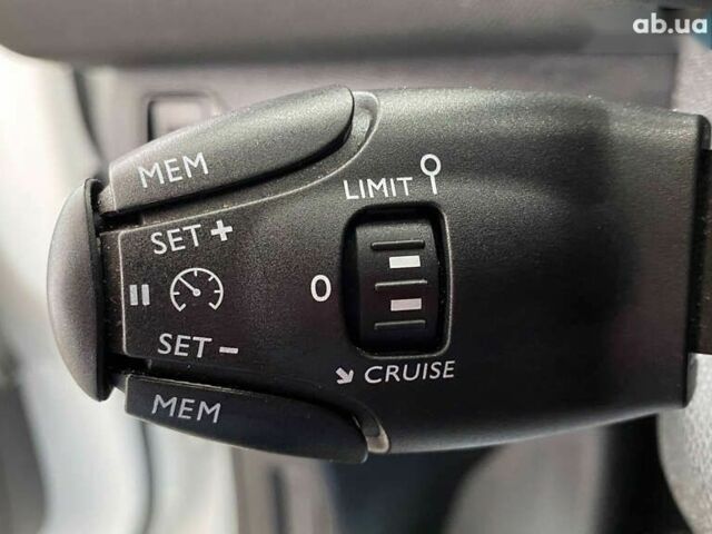 Пежо 308, объемом двигателя 1.5 л и пробегом 162 тыс. км за 13650 $, фото 19 на Automoto.ua