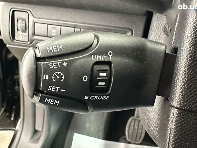 Пежо 308, объемом двигателя 1.5 л и пробегом 179 тыс. км за 11950 $, фото 10 на Automoto.ua
