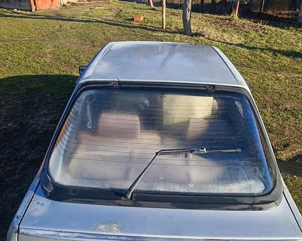 Серый Пежо 308, объемом двигателя 1.9 л и пробегом 300 тыс. км за 799 $, фото 3 на Automoto.ua