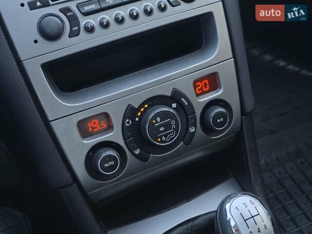 Серый Пежо 308, объемом двигателя 1.6 л и пробегом 169 тыс. км за 4999 $, фото 42 на Automoto.ua