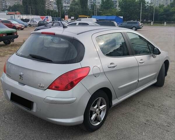 Серый Пежо 308, объемом двигателя 1.6 л и пробегом 155 тыс. км за 6000 $, фото 7 на Automoto.ua