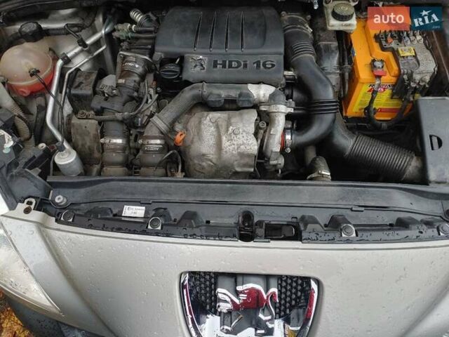 Серый Пежо 308, объемом двигателя 1.6 л и пробегом 250 тыс. км за 4800 $, фото 6 на Automoto.ua