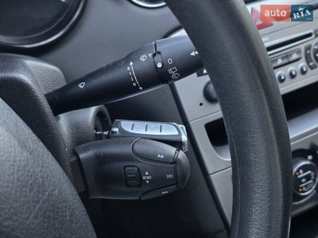 Серый Пежо 308, объемом двигателя 1.6 л и пробегом 169 тыс. км за 4999 $, фото 44 на Automoto.ua