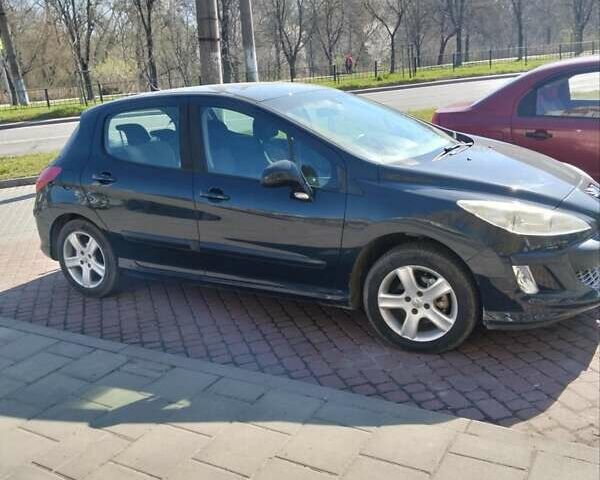 Серый Пежо 308, объемом двигателя 1.6 л и пробегом 235 тыс. км за 5000 $, фото 4 на Automoto.ua