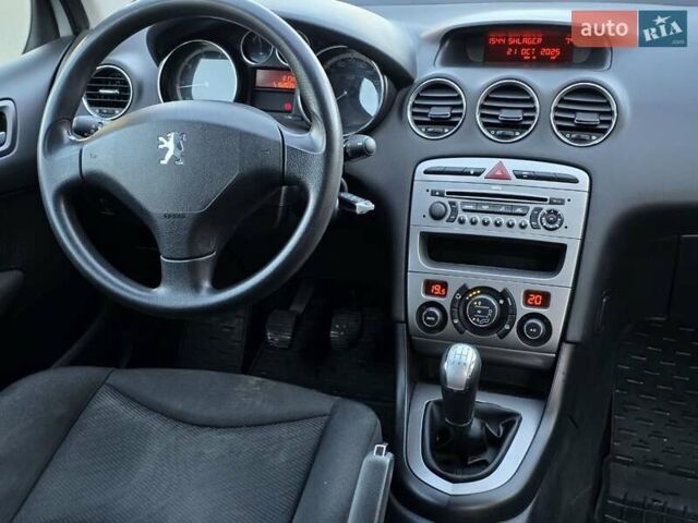 Серый Пежо 308, объемом двигателя 1.6 л и пробегом 169 тыс. км за 4999 $, фото 30 на Automoto.ua